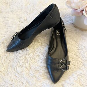 NEW Gianni Bini Black Leather Buckle Point toe ballet flats women size 6.5